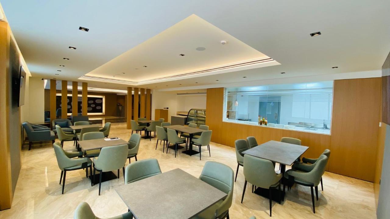 Sitara Hotel Apartment Dubai Buitenkant foto