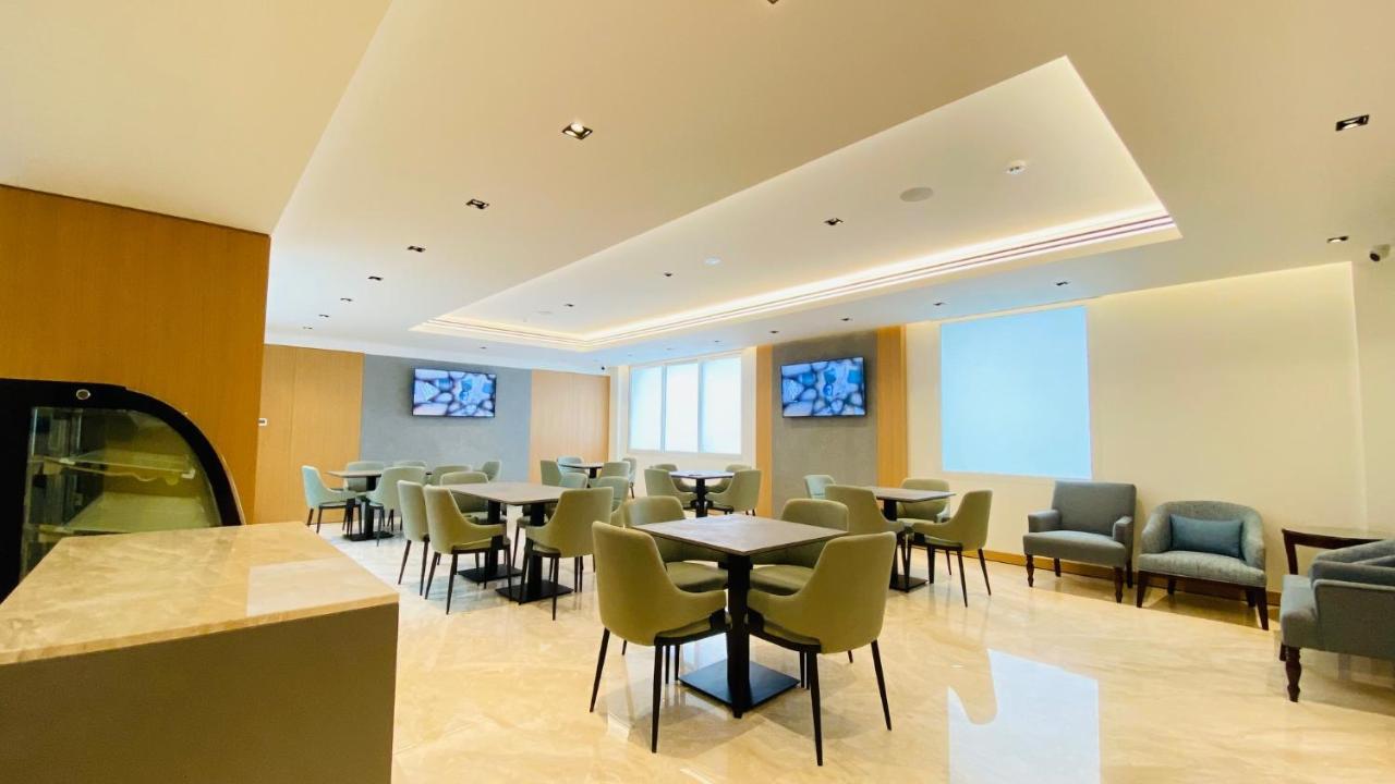 Sitara Hotel Apartment Dubai Buitenkant foto