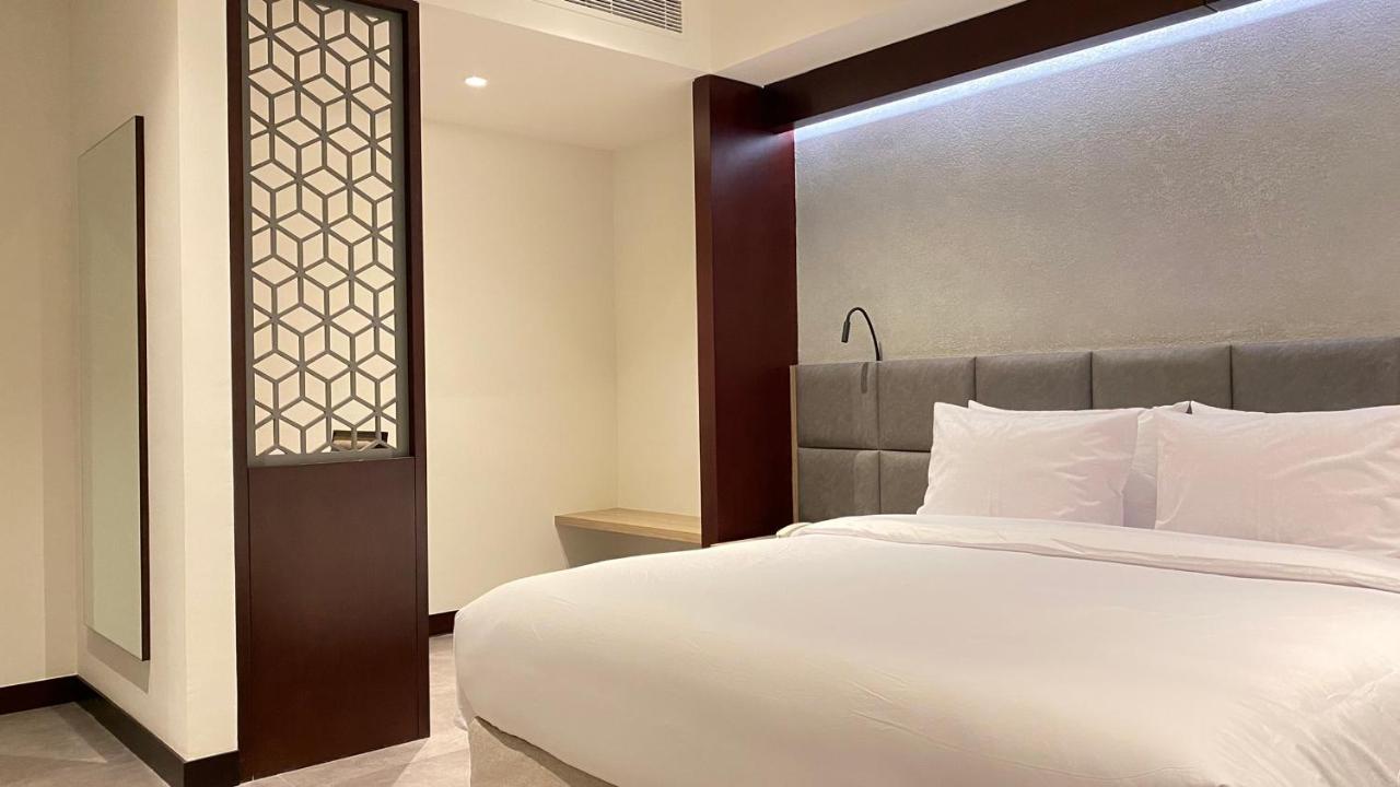 Sitara Hotel Apartment Dubai Buitenkant foto