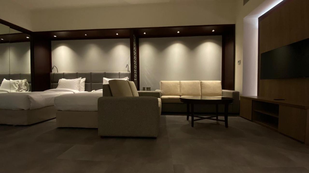 Sitara Hotel Apartment Dubai Buitenkant foto