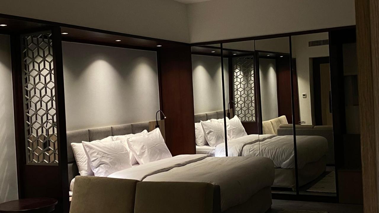 Sitara Hotel Apartment Dubai Buitenkant foto