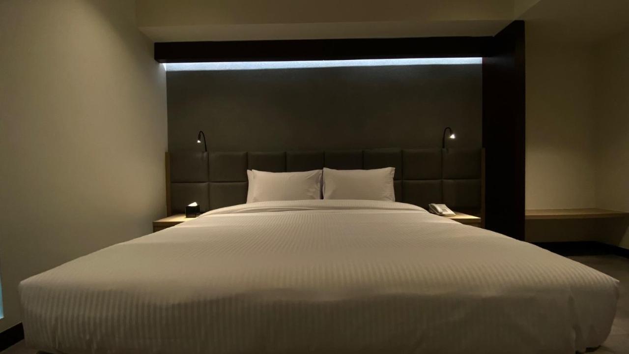 Sitara Hotel Apartment Dubai Buitenkant foto