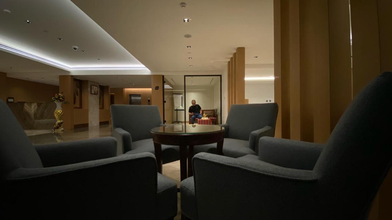 Sitara Hotel Apartment Dubai Buitenkant foto